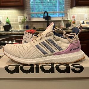 Ultraboost 1.0 W